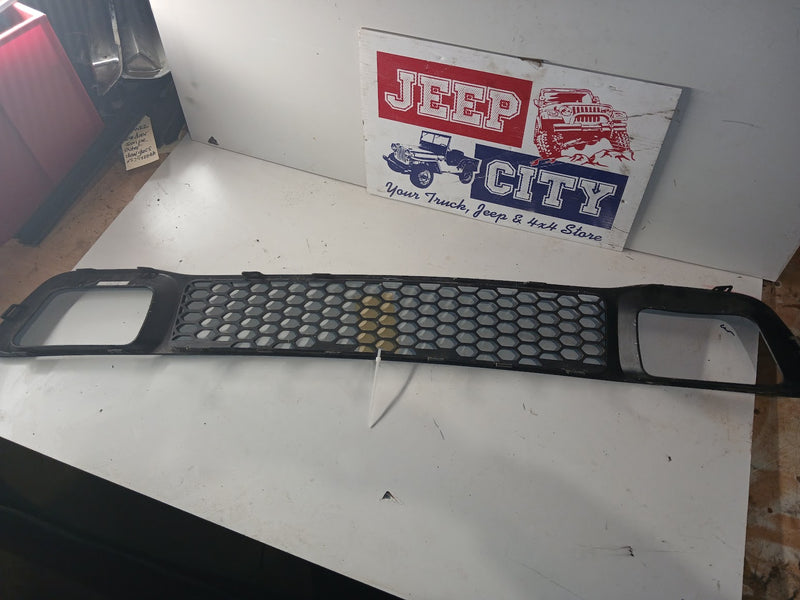 Front Lower Bumper Grille 68143101AB