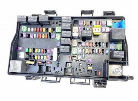 Intelligent Power Distribution Centre Fuse Box Jeep Grand Cherokee WK2 68194607AE