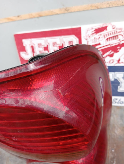 Tail Light RHR Jeep Cherokee KJ  2001-2004