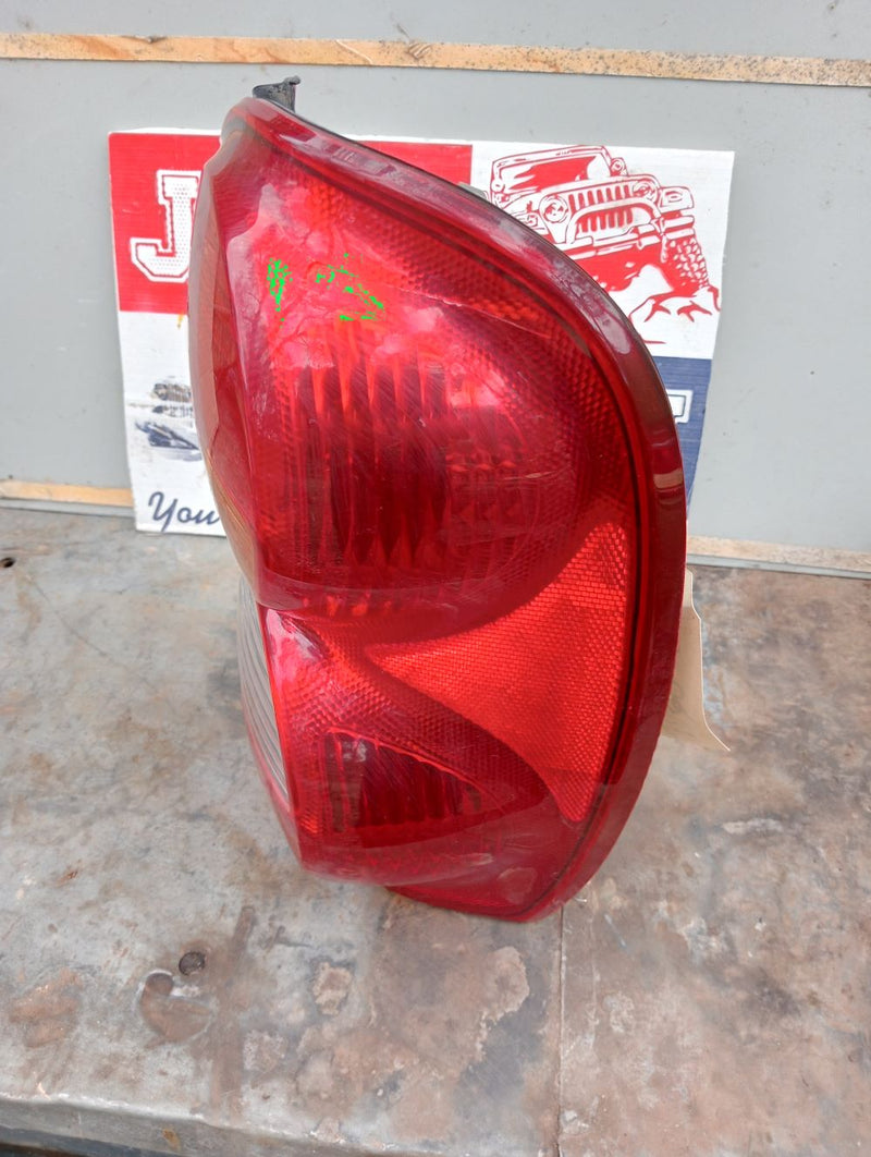 Tail Light RHR Jeep Cherokee KJ  2001-2004