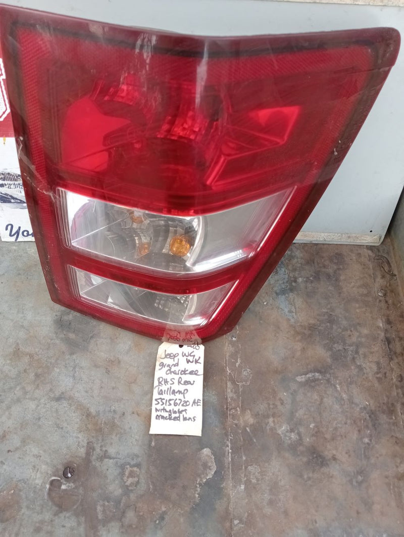Tail Light RHR Jeep Cherokee WH Grand Cherokee 55156720AE