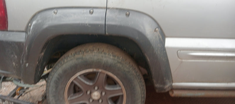 Flare Right Rear Jeep KJ Cherokee Renegade 2003