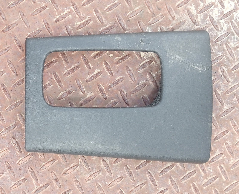 Shifter Surround Bezel Jeep KJ Cherokee 5PGP21DXPAE