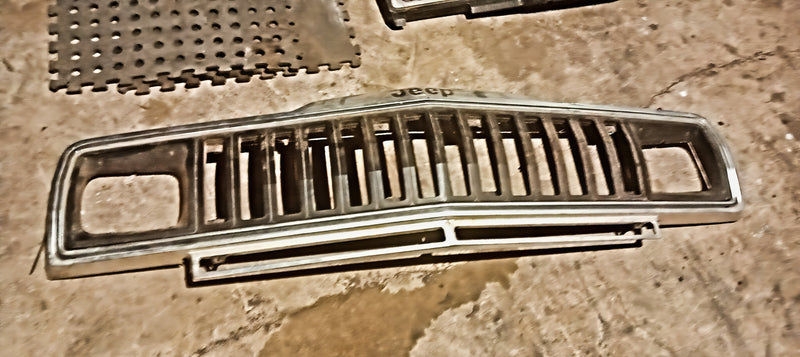 Muscle Grill Jeep SJ & J Series Black Inserts