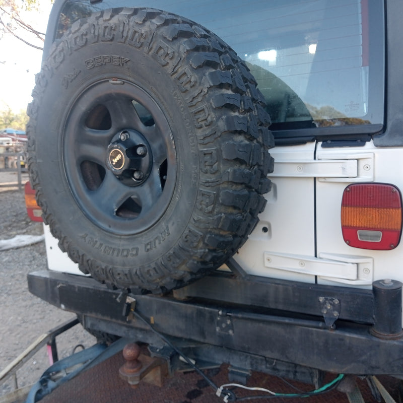 Rear Tyre Carrier and Rear Bumper Jeep TJ Wrangler