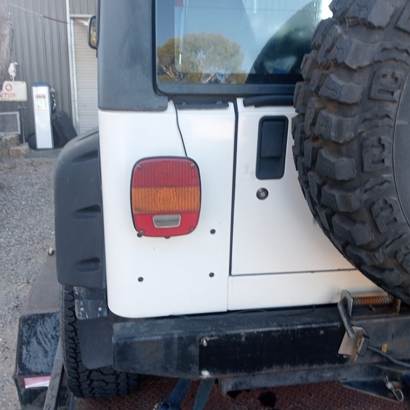 Rear Tyre Carrier and Rear Bumper Jeep TJ Wrangler