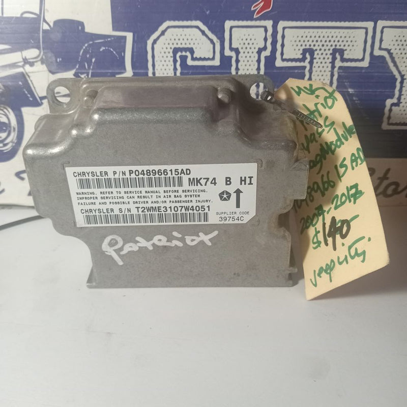Airbag Module Sensor Jeep Patriot 04896615AD