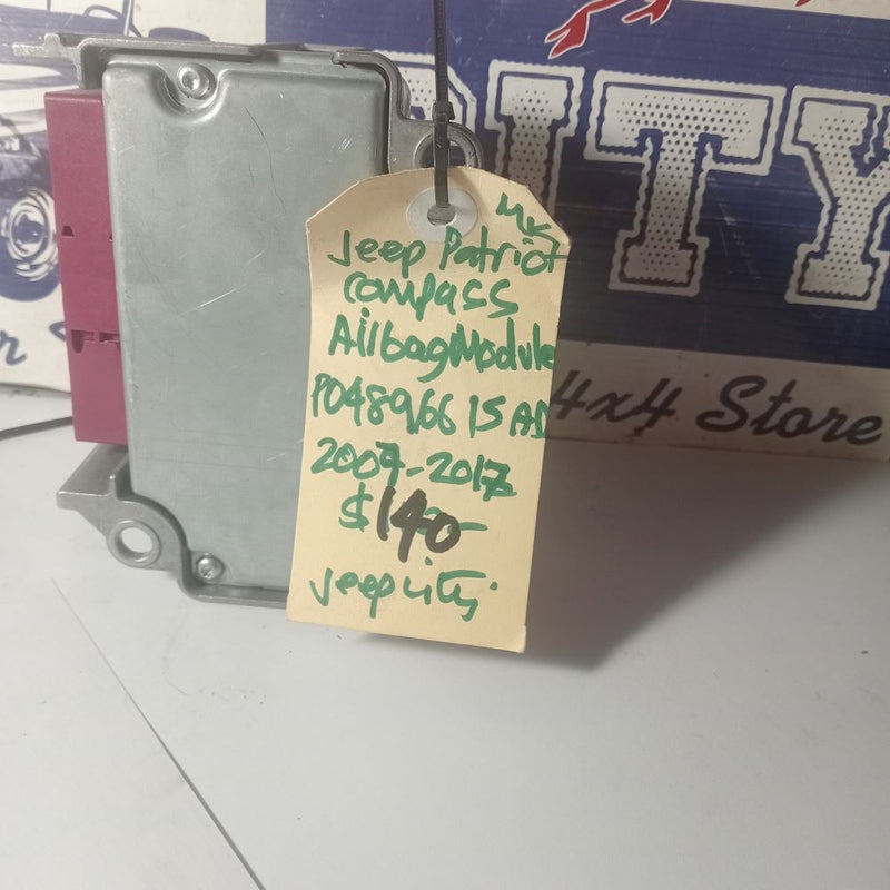 Airbag Module Sensor Jeep Patriot 04896615AD