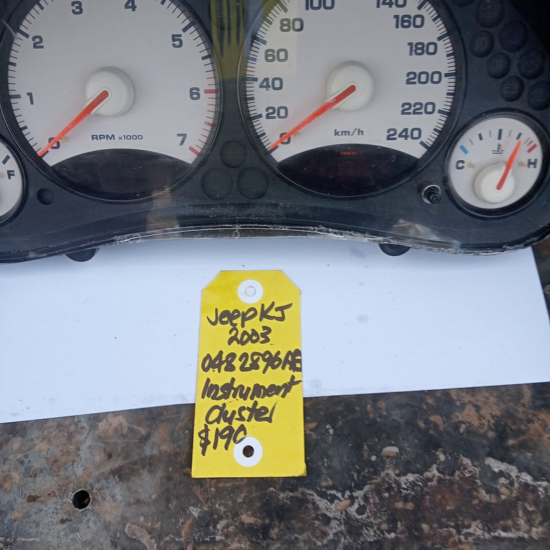 Instrument Cluster Speedo Jeep KJ Cherokee 2003 0482896AE