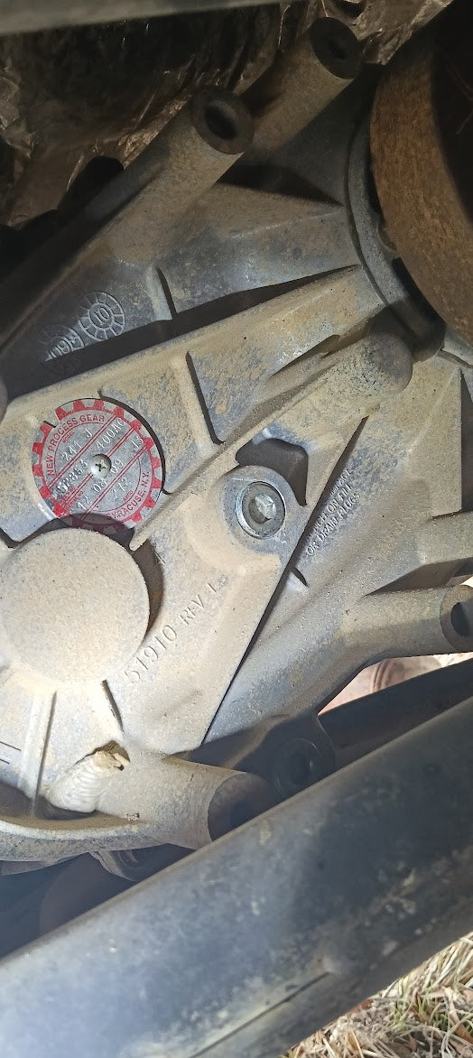 Transfer case 241 J Jeep JK Wrangler 5283400AC