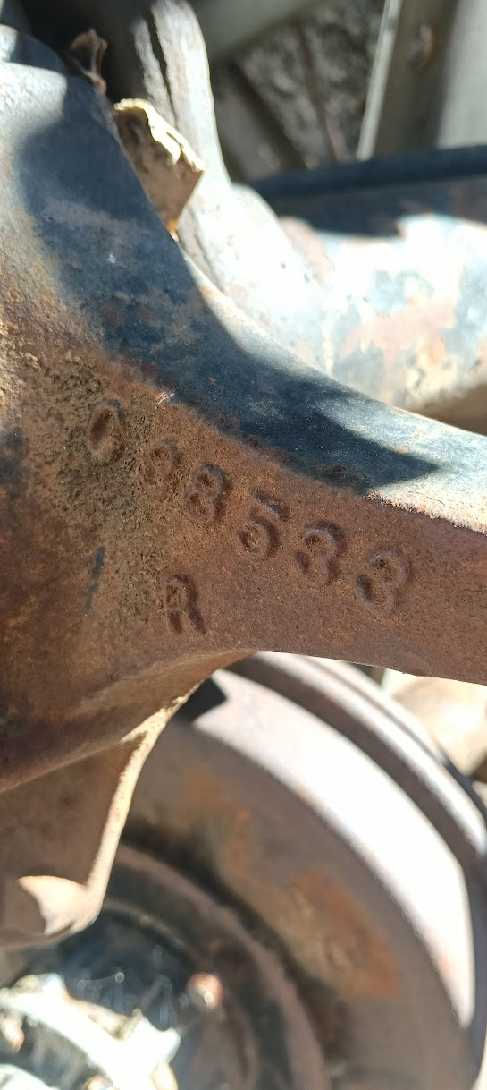 Steering Knuckle Jeep Wagoneer Cherokee Disc C38533 RHS