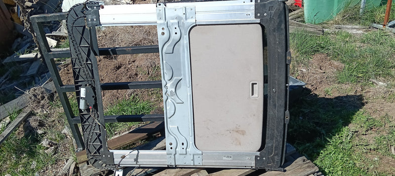 Sunroof Assembly  Jeep KJ Cherokee