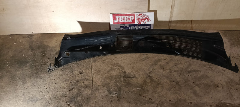 Cowl Wiper Panel Rain Tray  Jeep WJ WH WG Grand Cherokee 55155356AX