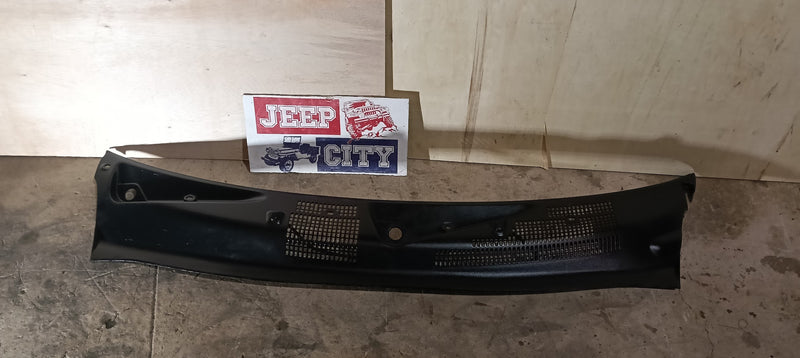 Cowl Wiper Panel Rain Tray  Jeep WJ WH WG Grand Cherokee 55155356AX