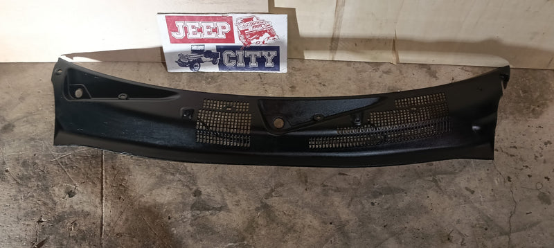 Cowl Wiper Panel Rain Tray  Jeep WJ WH WG Grand Cherokee 55155356AX