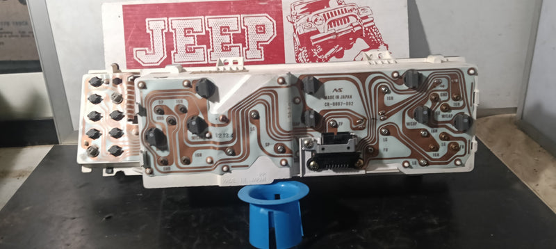 Instrument Cluster 6 Guage Jeep XJ Cherokee 56009018 RHD 200