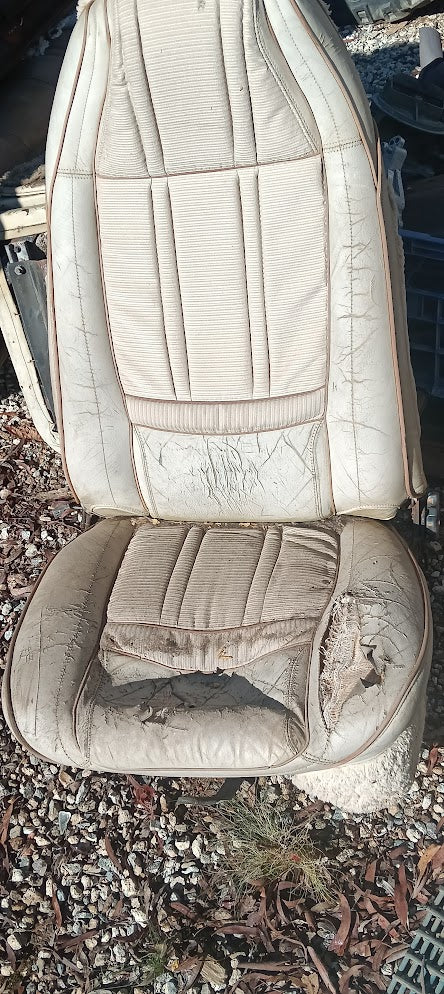 Seat Front Right Jeep SJ FSJ Cherokee J Series Cream