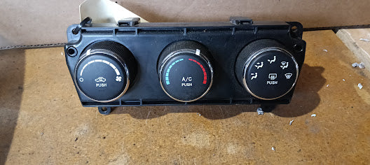 AC & Heater Controls Jeep JK Wrangler 55111168AD