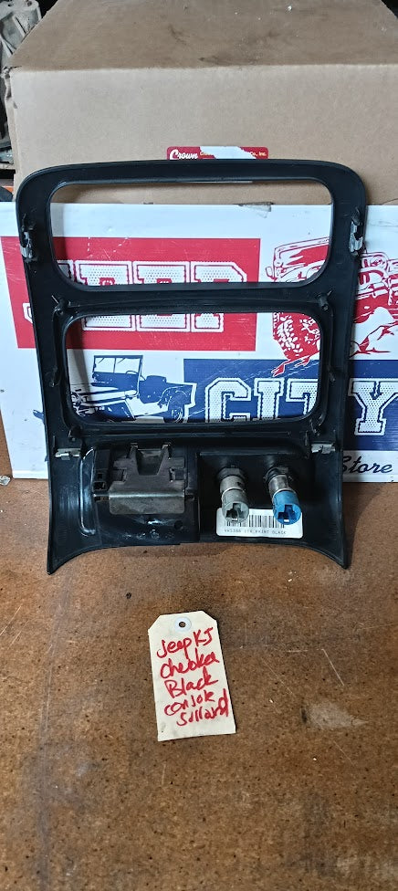 Jeep Centre Console for a KJ Cherokee reverse side