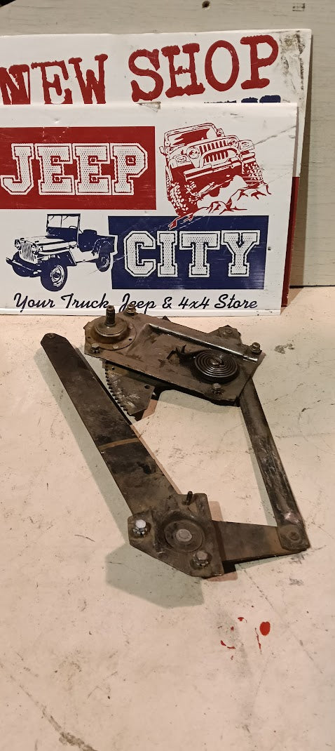 Jeep Cherokee SJ Window Regulator LHR