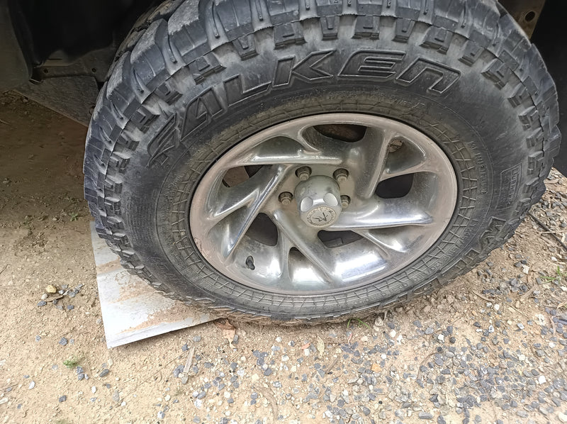 Wheel & Tyre Jeep TJ XJ American Racing with Falken Tyre