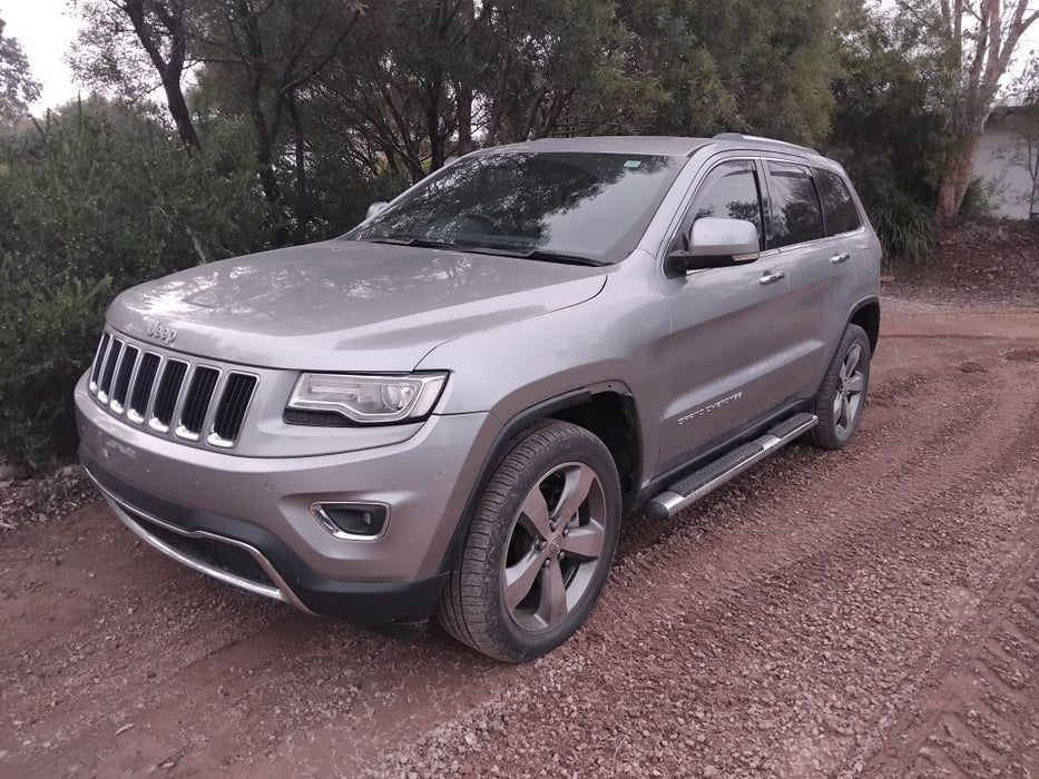 Fender Guard Steel Jeep Grand cherokee LHF Silver