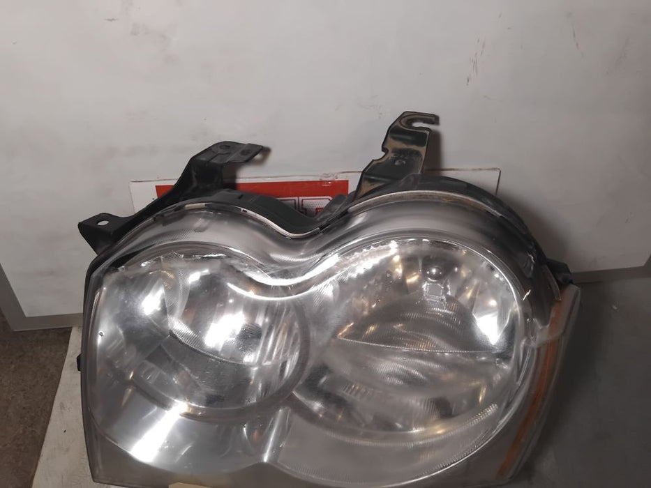 Headlight Jeep WH Grand Cherokee LHS