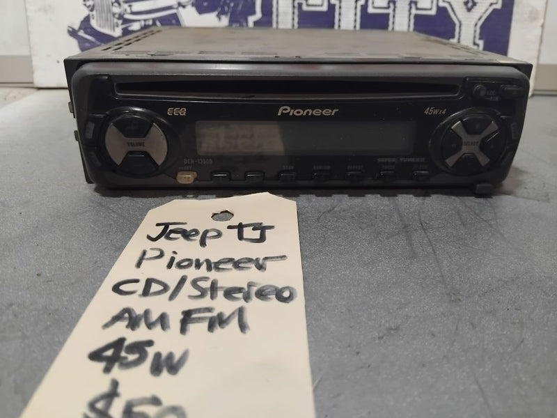 Head Unit Stereo CD Pioneer Jeep TJ Wrangler