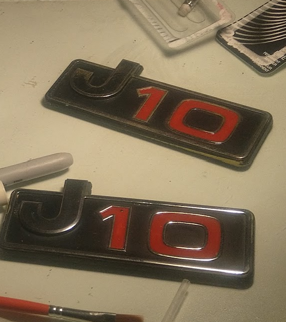 Badge Jeep J-10 made Original Black Red Silver