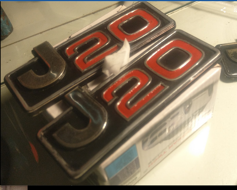 Badge Jeep J-20 made Original Black Red Silver Restored