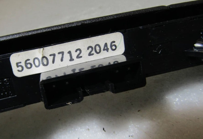 Steering Wheel cruise control switch Jeep XJ Cherokee 56007712