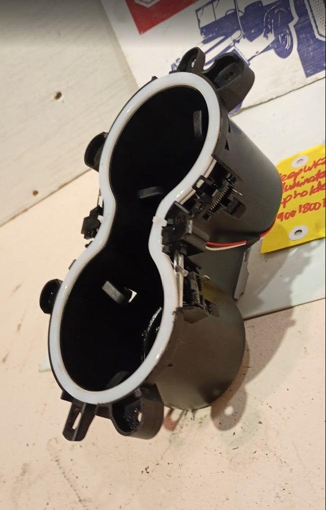 Cup Holder Jeep WK2 Grand Cherokee X90018100BL