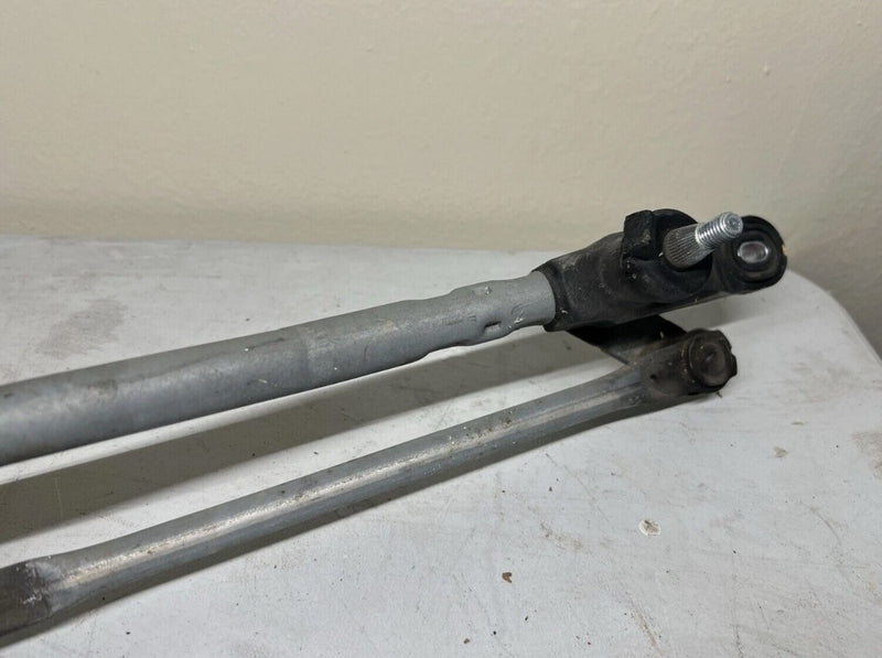 Wiper Arm Assembly with motor Jeep JK Wrangler 55077858AC