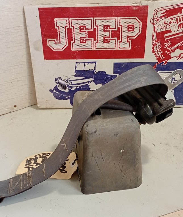 Seat Belt Rear L or R Jeep TJ Wrangler 97-06 – Preowned Light Grey