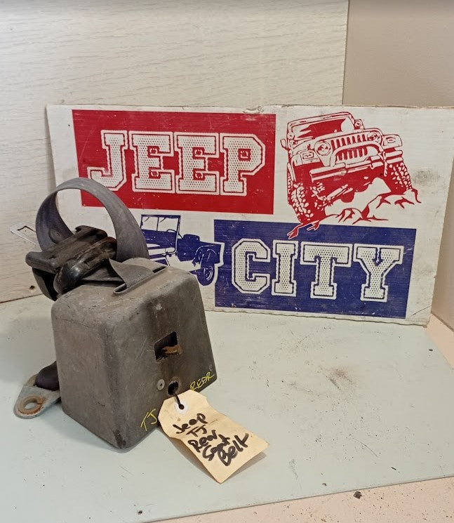 Seat Belt Rear L or R Jeep TJ Wrangler 97-06 – Preowned Light Grey