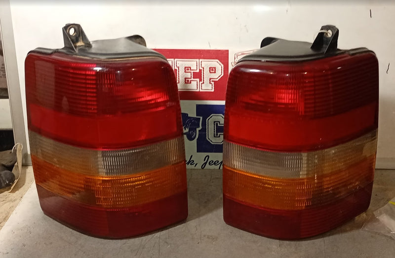 Tail Light L & R Jeep Grand Cherokee ZG 1994-1998 PAIR