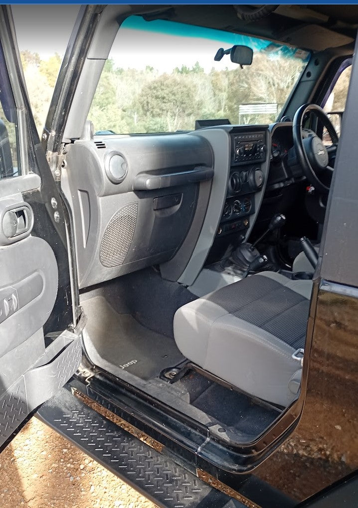 SOLD Vehicle for Sale Jeep JK Wrangler 2007 3.8L 6 speed 100,000kms