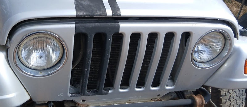 Grill Jeep TJ Wrangler Silver with Stripe 1996-2006