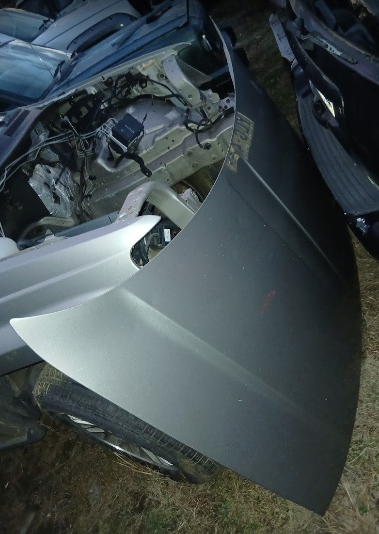 Bonnet/ Hood Jeep  WJ Grand Cherokee