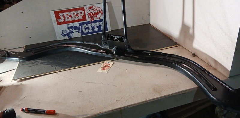 Radiator Support Upper Jeep WJ Grand Cherokee