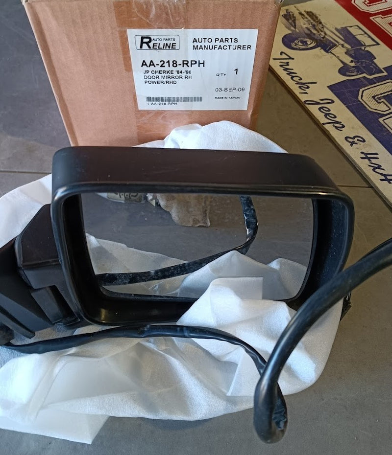 Mirror Power Black RHS Jeep XJ Cherokee 55075432 New