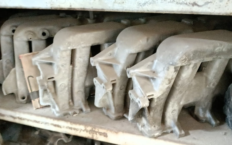 Manifold Intake Jeep 4.0L TJ XJ ZG 53010236