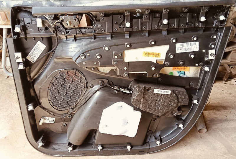 Door Card Trim Left Front  11657516 Jeep Grand Cherokee 2015