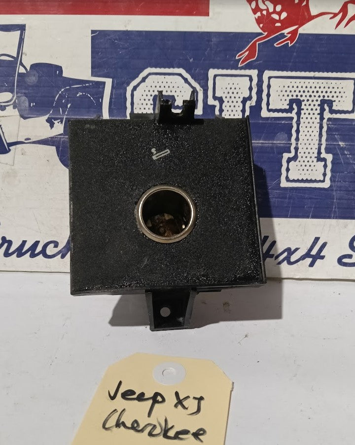 Lighter Socket Surround  RHD Jeep XJ Cherokee 55114567