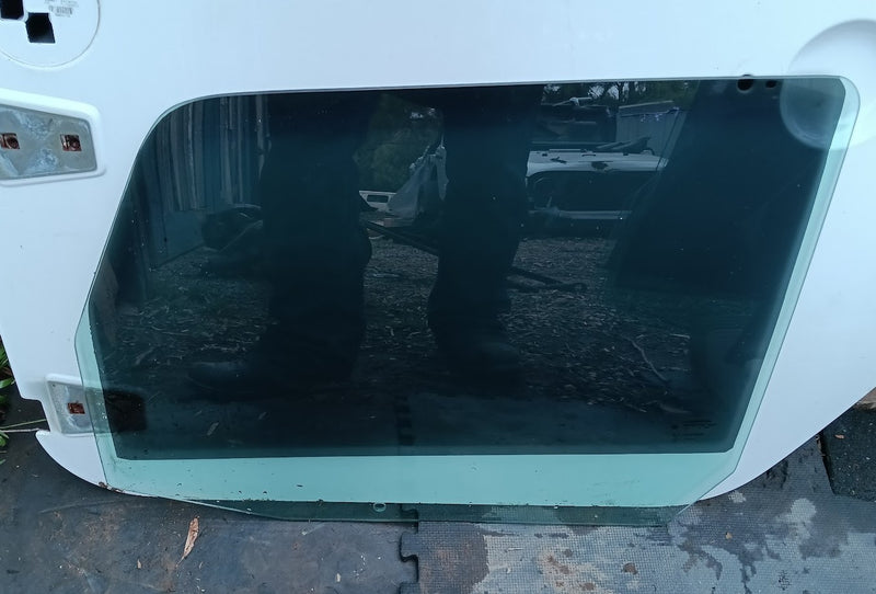 Glass for Door LHF Jeep JK Wrangler