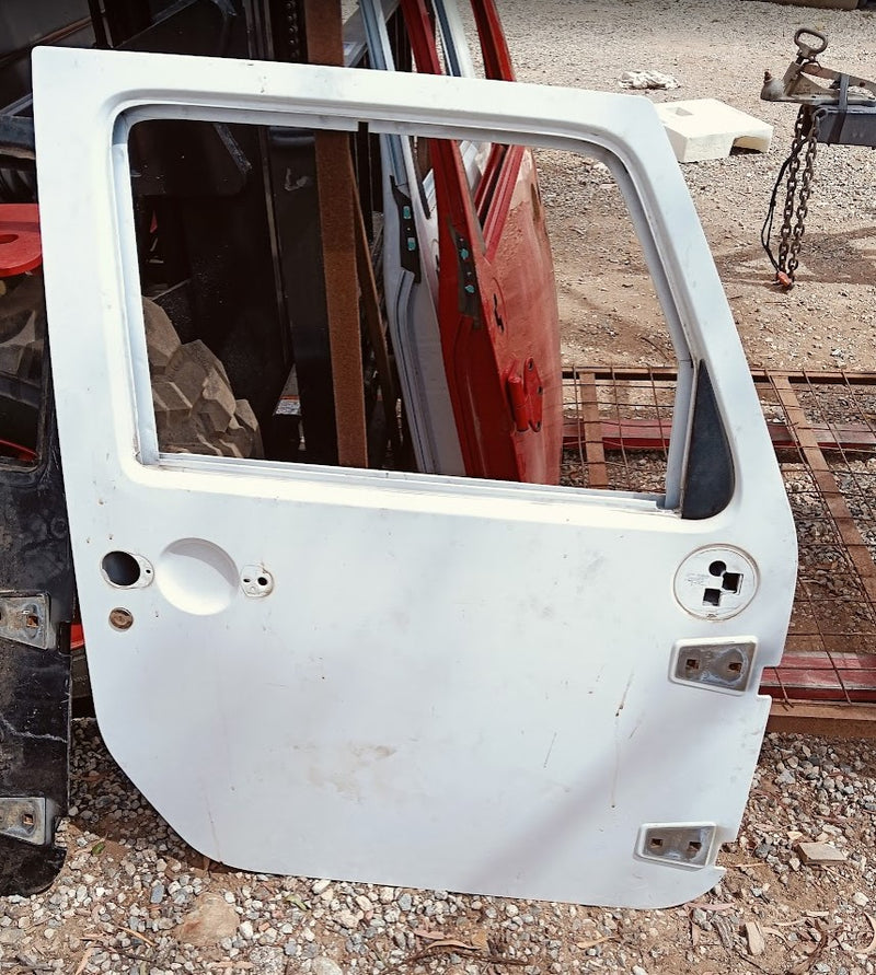Door RH Front Jeep JK Wrangler White Skin