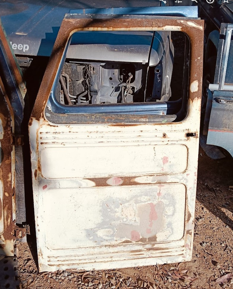 Door Willys Jeep LHS Shell Cream