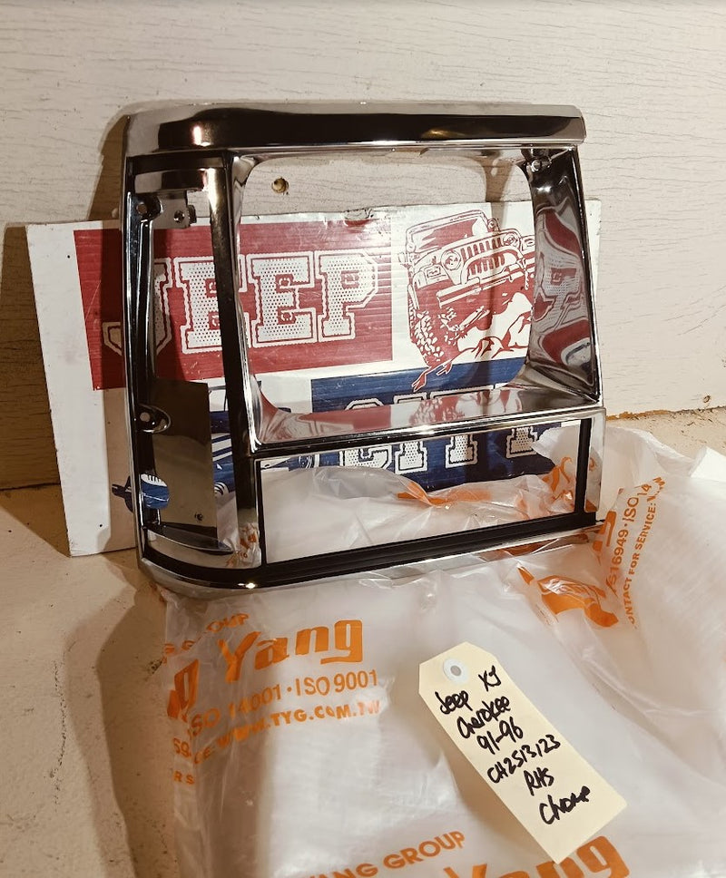 Headlight Surround Header Panel Right Jeep XJ Cherokee CA2513123