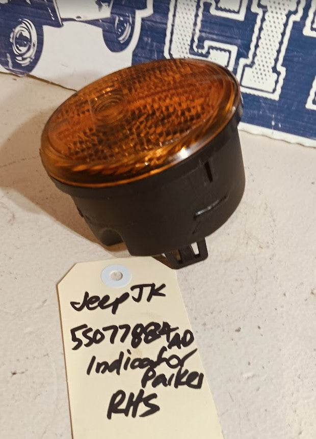 Light Park & Turn Signal Lamp Jeep JK Wrangler 55077884AD