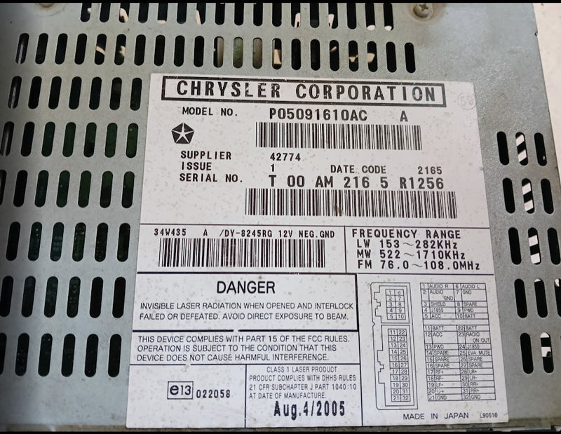 Stereo CD Player Jeep TJ Wrangler P05091610AC